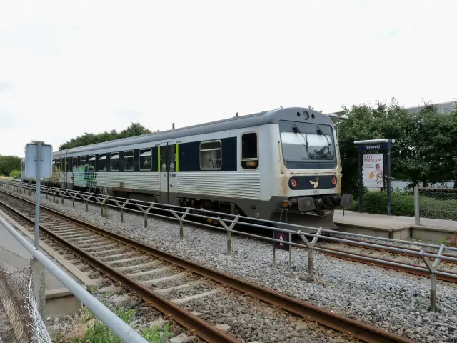 Billede af DSB MRD 4272 fotograferet ud for Torsøvej Station.