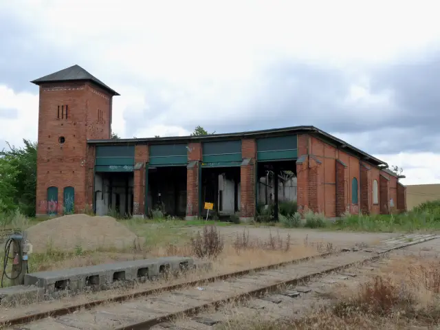 Billede af Tølløse Stations remise.
