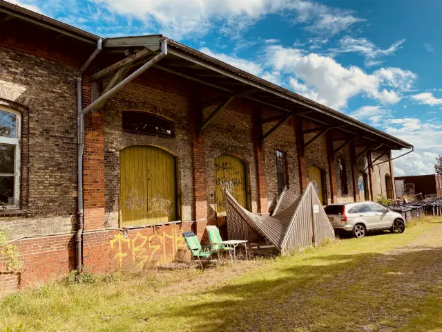 Billede af Tønder H Stations varehus.