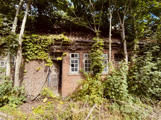 Billede af Skalbjerg Stations varehus.