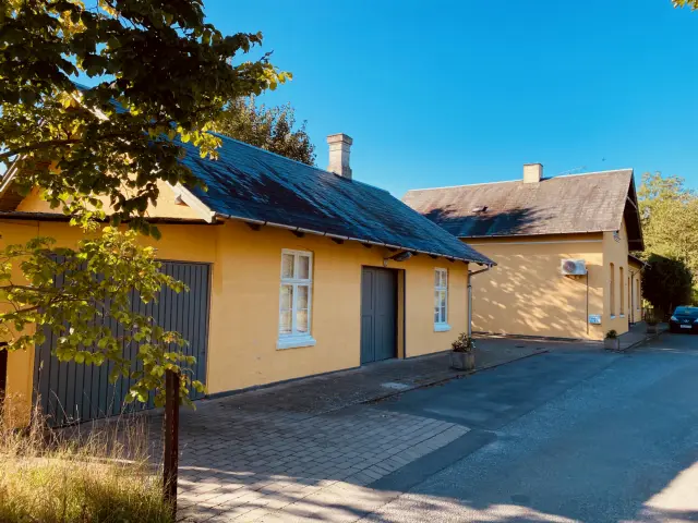 Billede af Højrup Stations varehus.