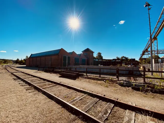 Billede af Faaborg Stations remise.