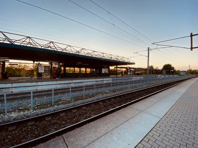 Billede af Ølby S-togstrinbræt.