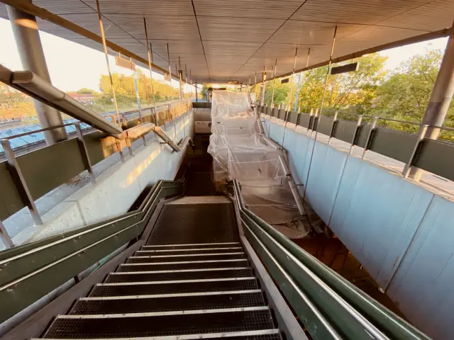 Billede af Ølby S-togstrinbræt.