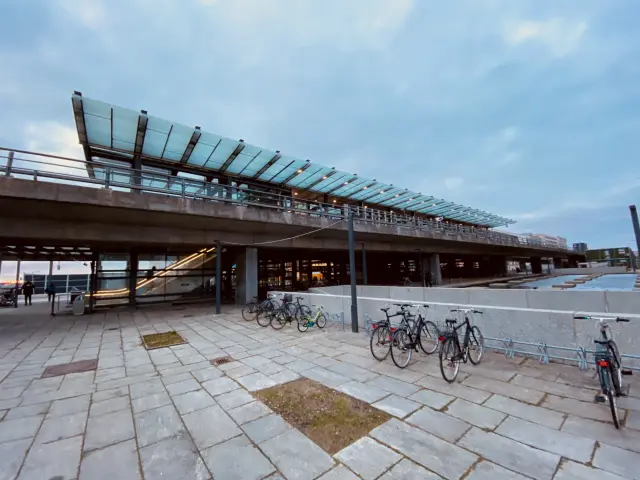 Billede af Ørestad Metrostation.