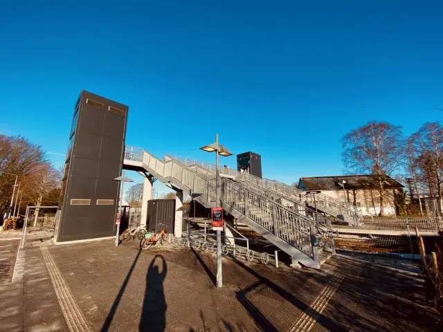 Billede af Hjallese Station.