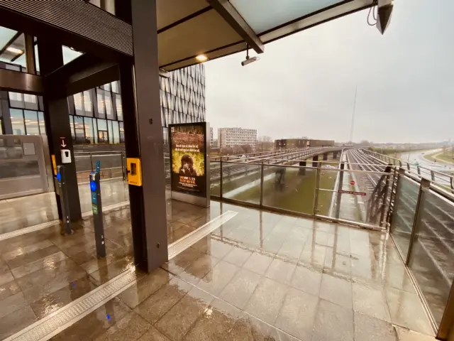 Billede af DR Byen Metrostation.