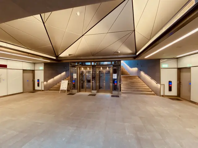 Billede af Nuuks Plads Metrostation.
