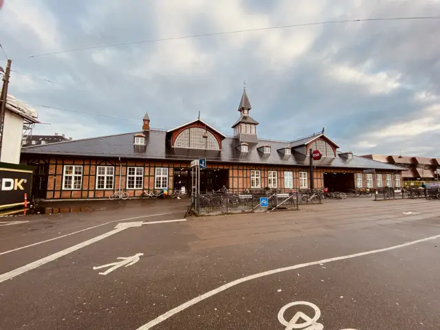 Billede af Østerport Station set fra vejsiden.
