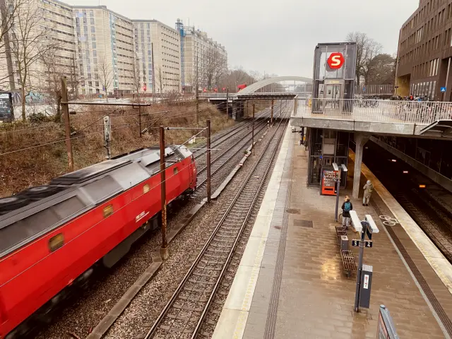 Billede af Carlsberg S-togstrinbræt.