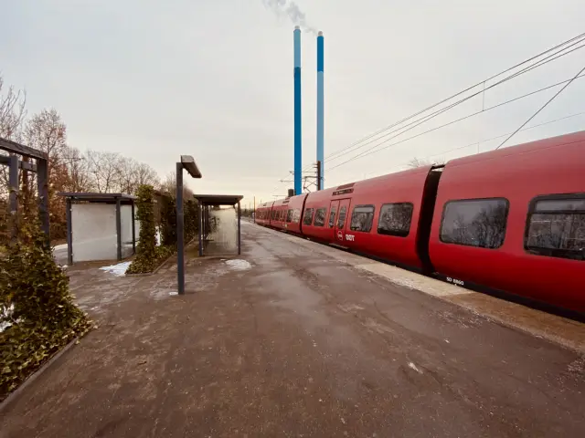 Billede af Albertslund S-togstrinbræt.