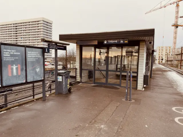 Billede af Rødovre S-togstrinbræt.