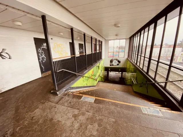 Billede af Hvidovre Nær S-togstrinbræt.