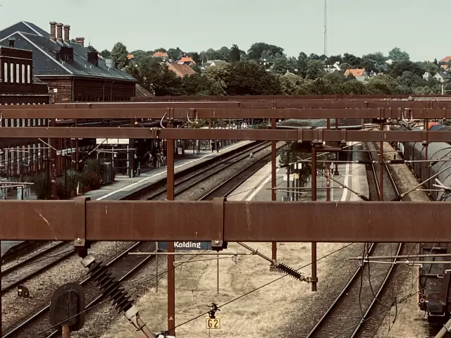 Billede af Kolding Banegårds ind og udkørsel.
