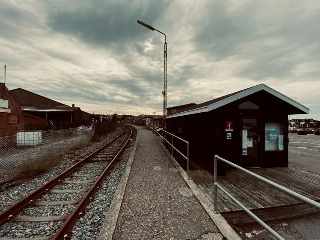 Billede af Hundested Havn Station.