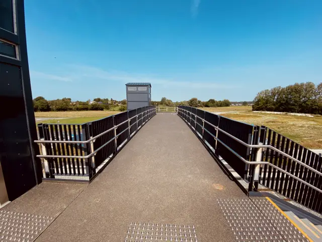 Billede af Vinge S-togstrinbræt.