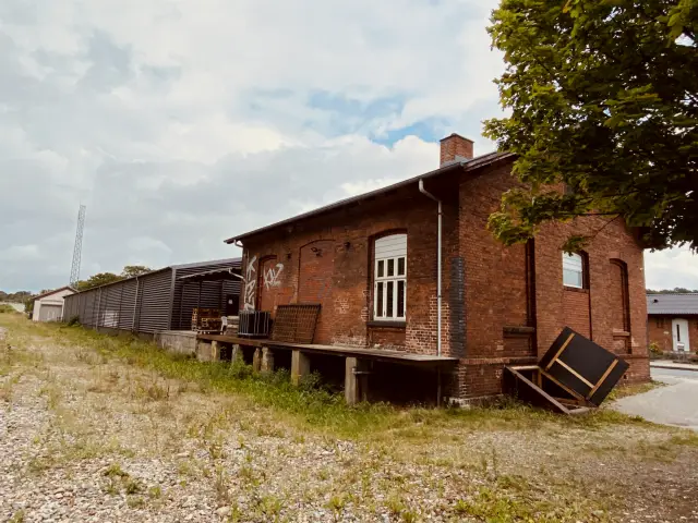 Billede af Hobro Stations varehus.