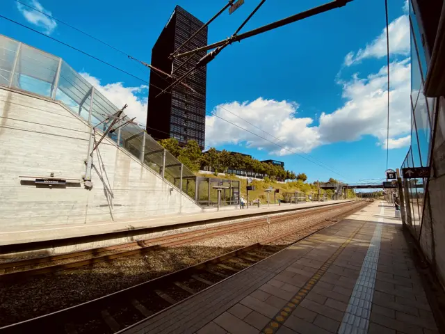 Billede af Ørestad Station.