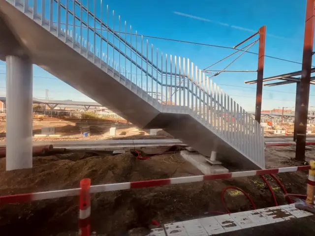 Billede af etableringen af den nye gangbro ved Slagelse Station.