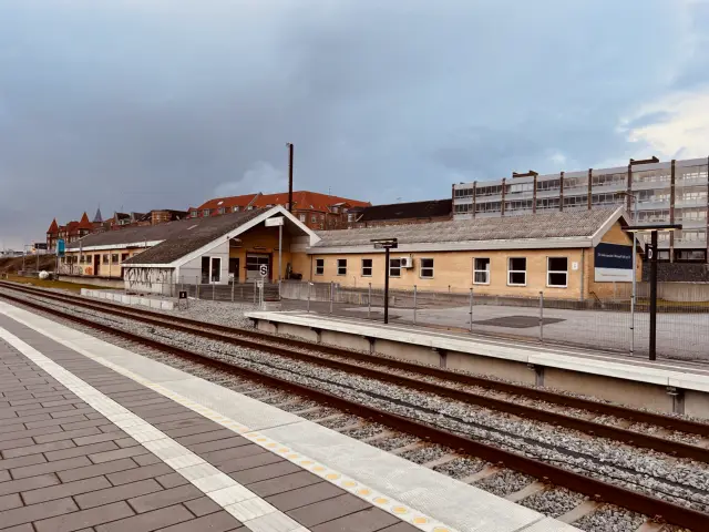 Billede af Randers Stations varehus.