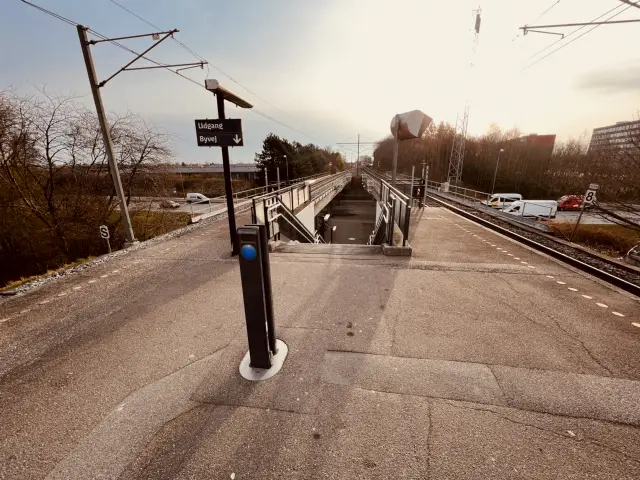 Billede af Avedøre S-togstrinbræt.