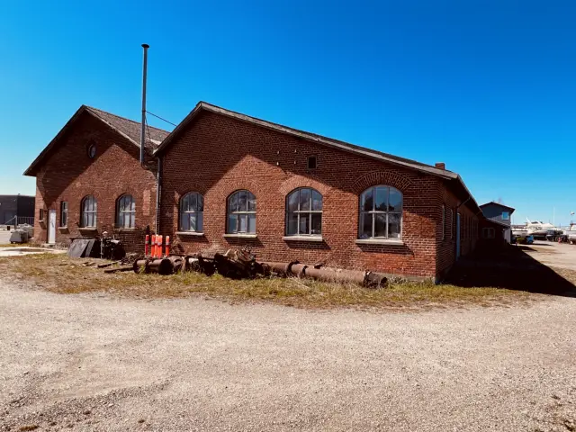 Billede af Stubbekøbing Stations remise.