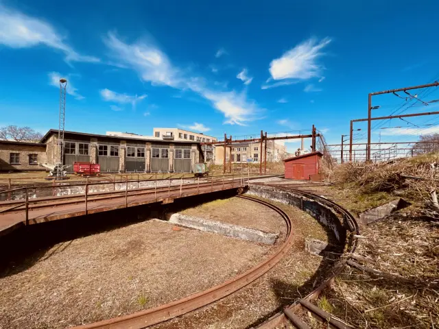 Billede af Roskilde Stations remise.