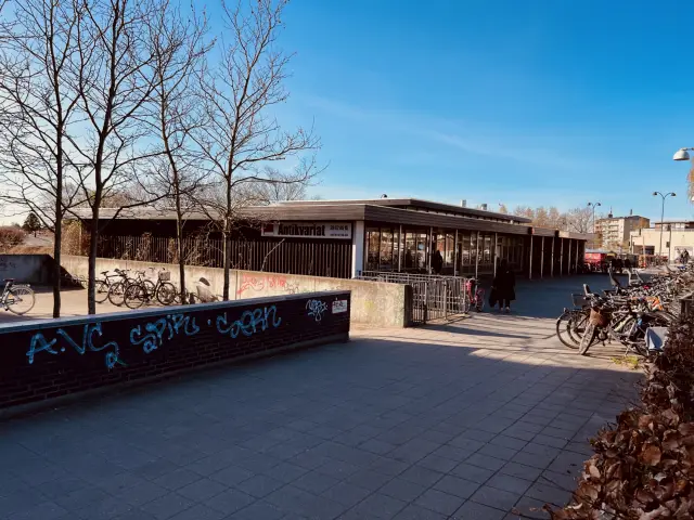 Billede af Vangede S-togstrinbræt.
