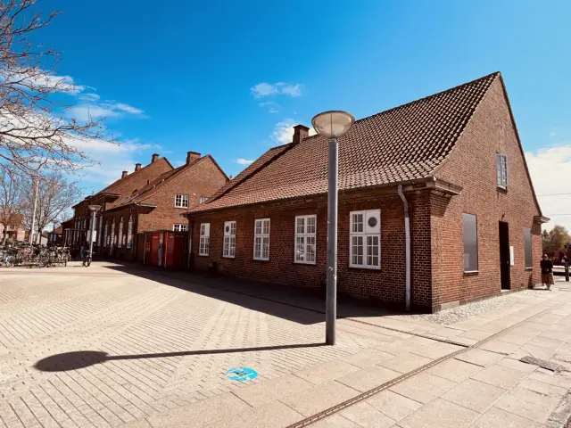Billede af Ringsted Stations varehus.