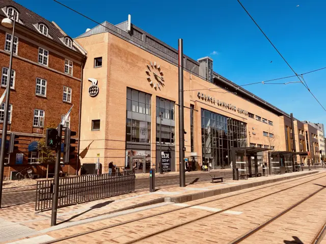 Billede af Odense Banegård Letbanestation.