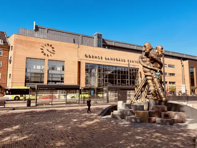 Billede af Odense Banegård Letbanestation.