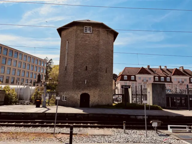Billede af Næstved Stations vandtårn.