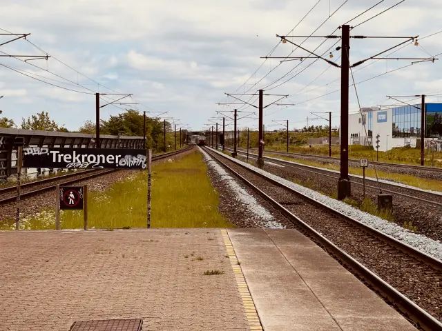 Billede af Trekroner Station.