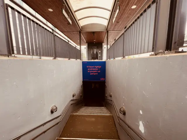 Billede af Trekroner Station.