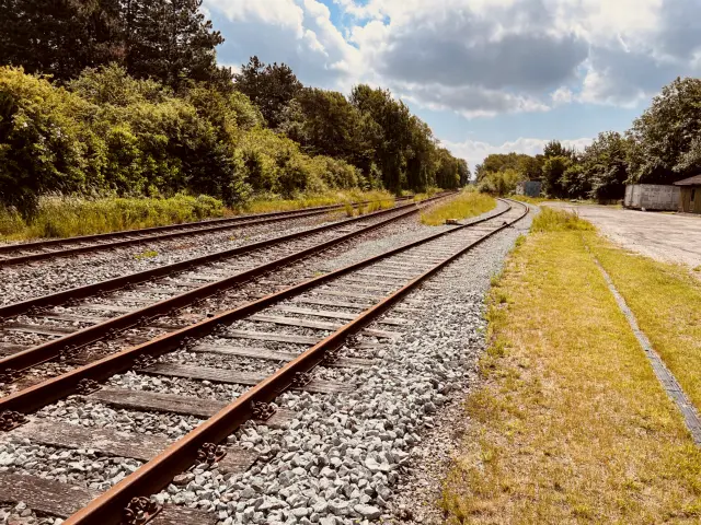 Billede af Stenstrup Stations ind og udkørsel.
