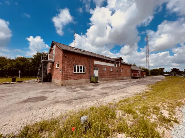 Billede af Stenstrup Stations varehus.