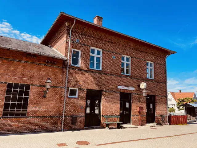Billede af Græsted Station.