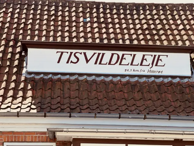 Billede af Tisvildeleje Station.