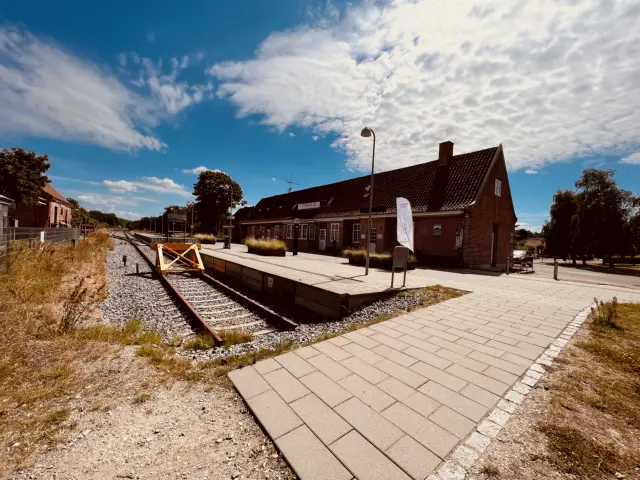 Billede af Tisvildeleje Station.
