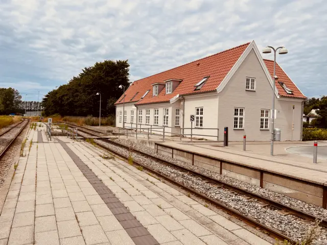Billede af Vejby Station.