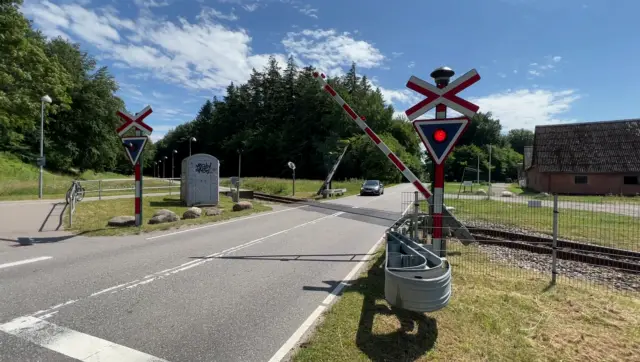 Billede af overskæringen ved Duemose Station.