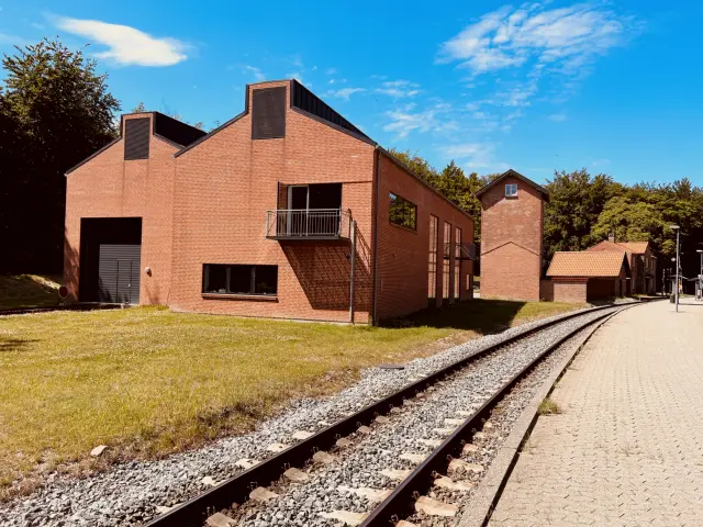 Billede af Lokaltogs nye banearbejderbygning ved Kagerup Station.