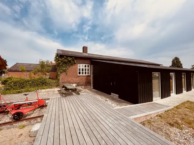 Billede af Allingåbro Stations varehus.