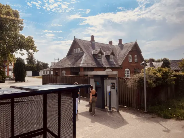 Billede af Vedde Station.