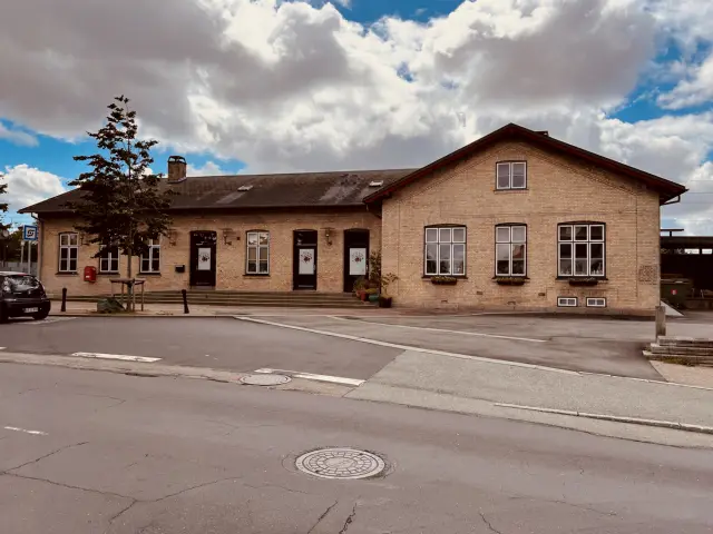 Billede af Hvalsø Station.