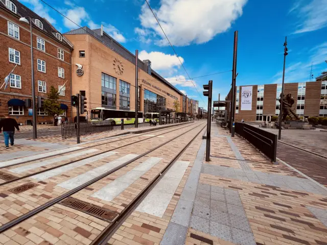 Billede af Odense Banegård Letbanestation.