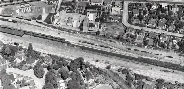 Billede af Vanløse Station med s-tog.