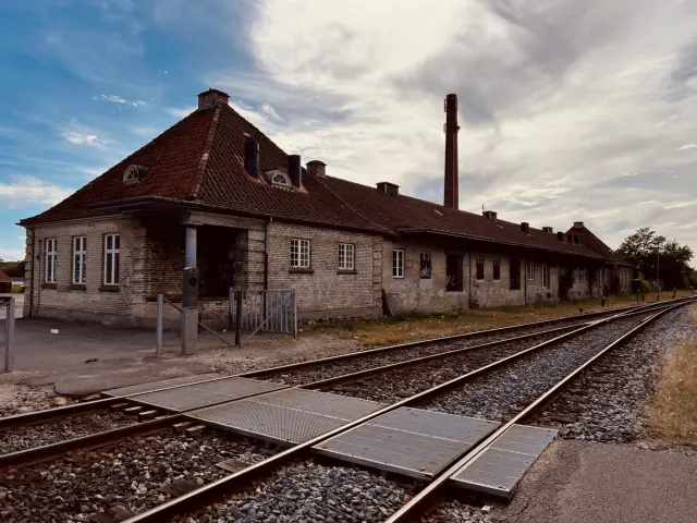 Billede af Maribo Stations varehus.