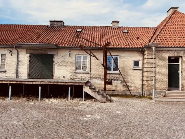 Billede af Maribo Stations varehus.