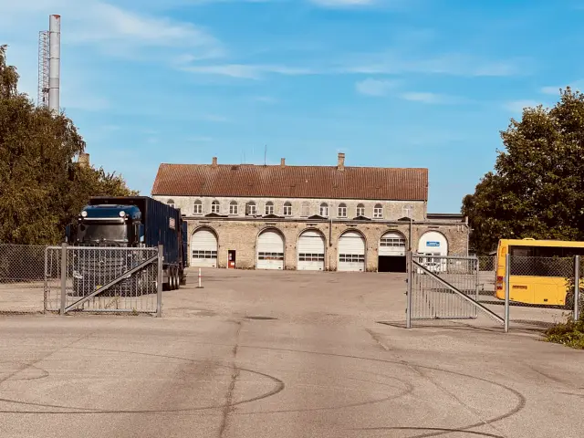 Billede af Maribo Stations remise.